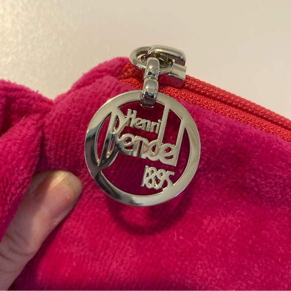 Henri Bendel Fuchsia Wet Bikini Clutch - Picture 4 of 8